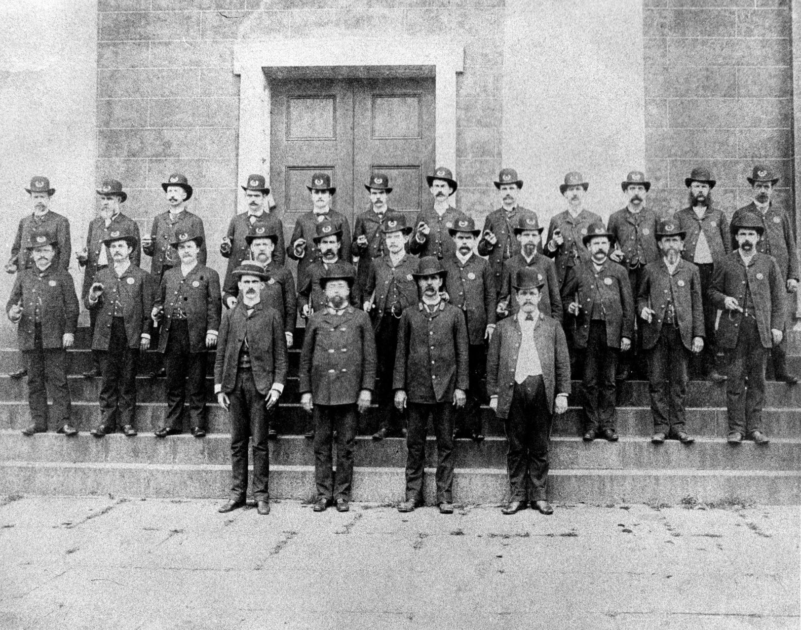 1886-police.jpg 2